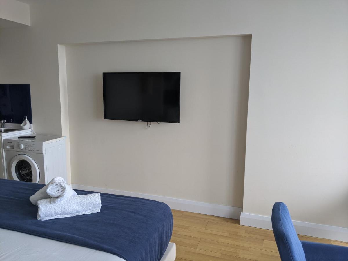 Black Sea Aparthotel Orbi City Batumi Bagian luar foto
