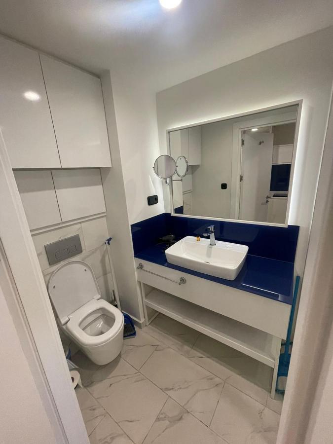 Black Sea Aparthotel Orbi City Batumi Bagian luar foto