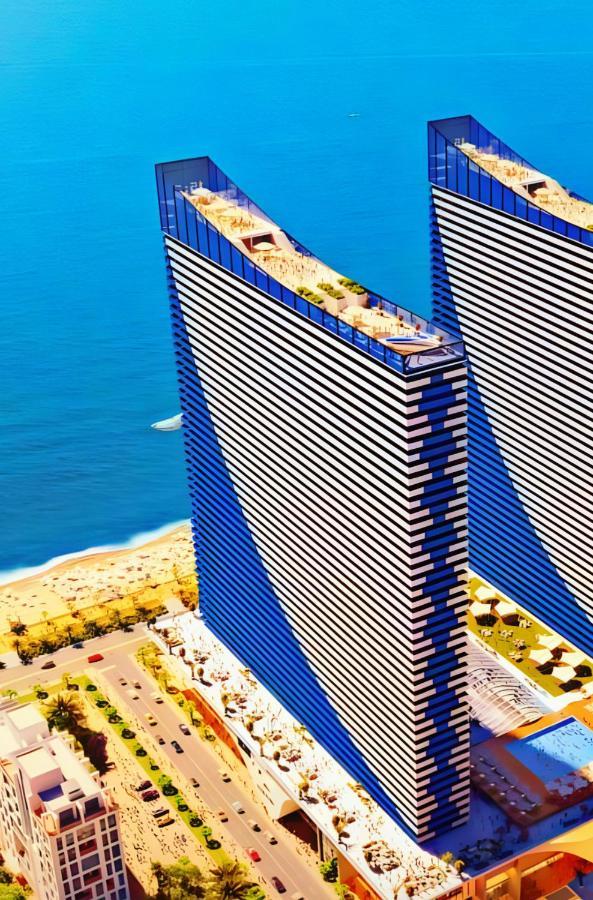 Black Sea Aparthotel Orbi City Batumi Bagian luar foto